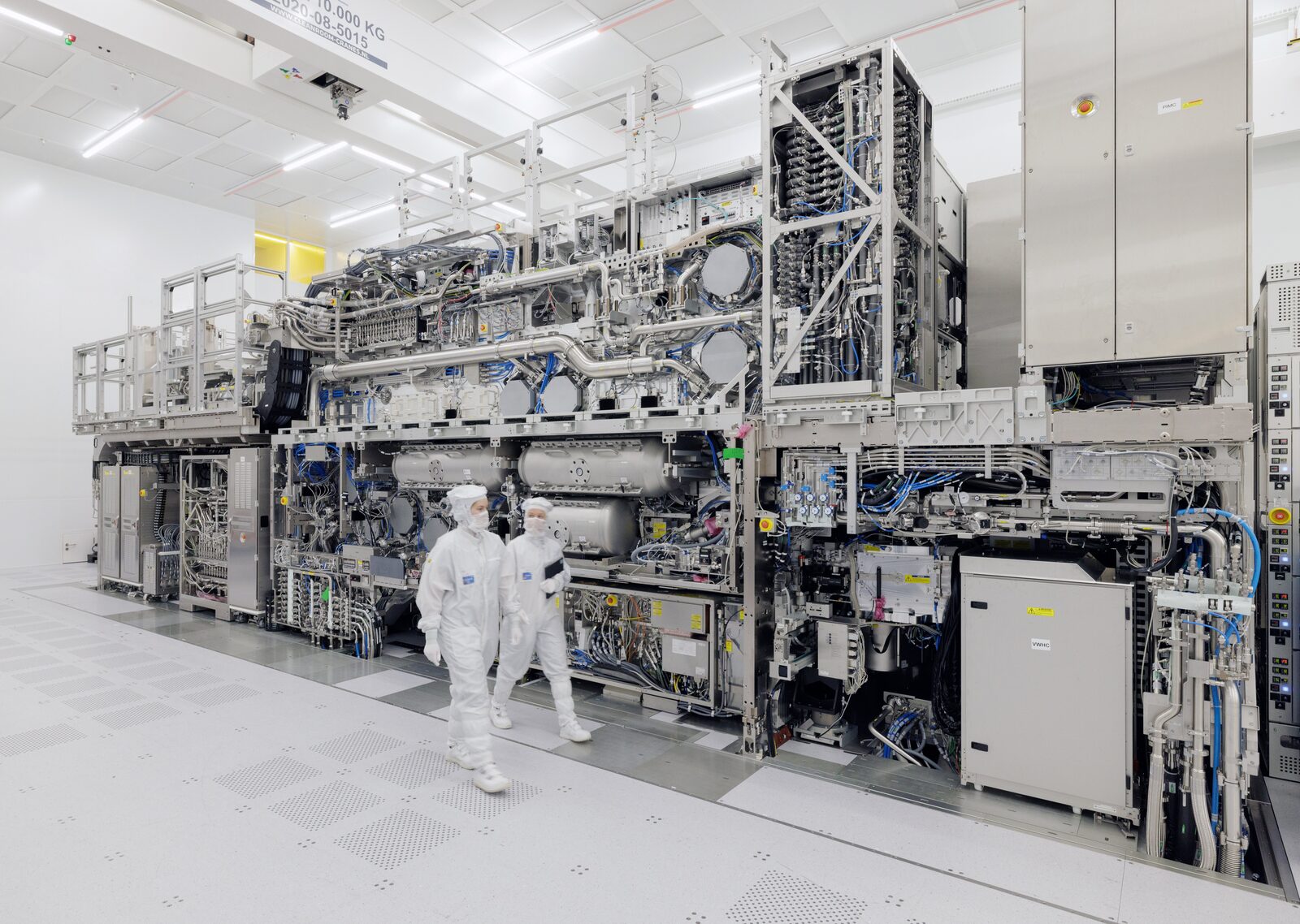 Cleanroom van ASML in Veldhoven met een High-NA EUV-systeem