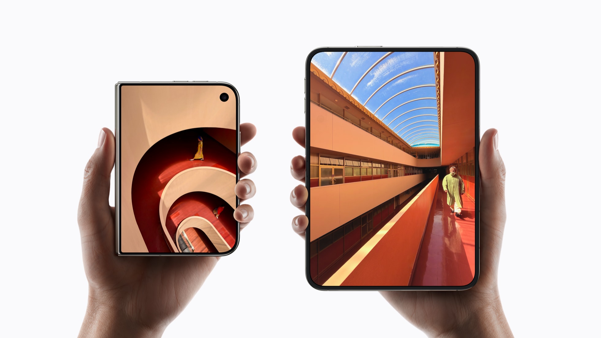 Görsel: Apple iPhone Duo'nun kapalı hâldeki 5,4 inçlik dış ekranı ile açık hâldeki 7,6 inçlik iç ekranı