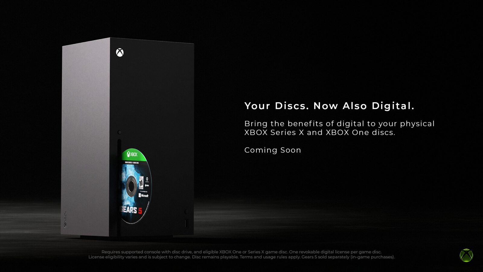 Offizielles Xbox-Motiv: schwarze Xbox Series X mit einer Gears-5-Disc im Laufwerksschacht, daneben der Schriftzug "Your Discs. Now Also Digital."