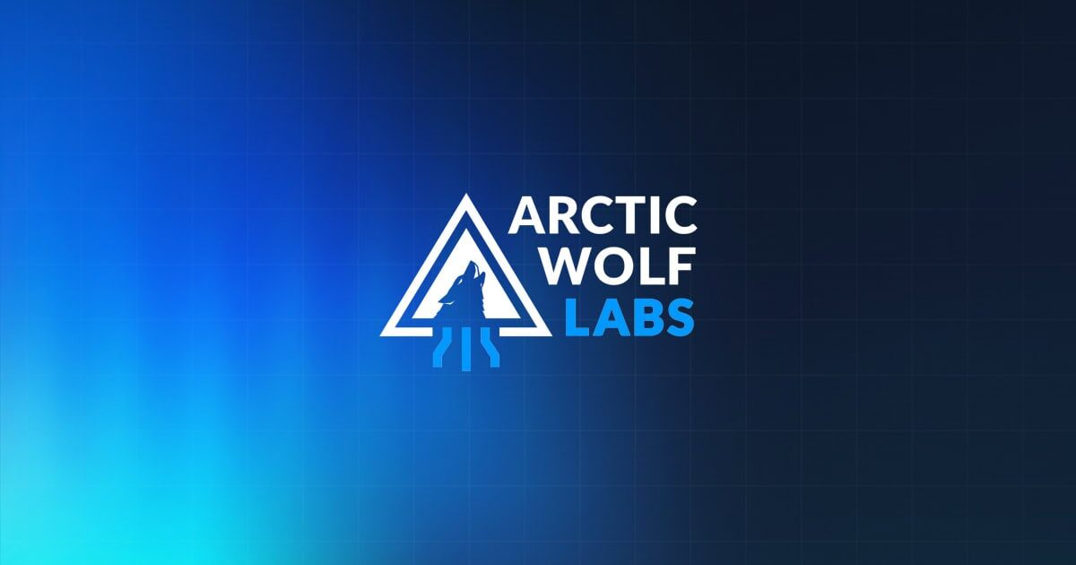 Logo van Arctic Wolf Labs op een blauwe achtergrond