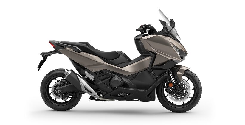 Honda Forza 750 resmi ürün fotoğrafı