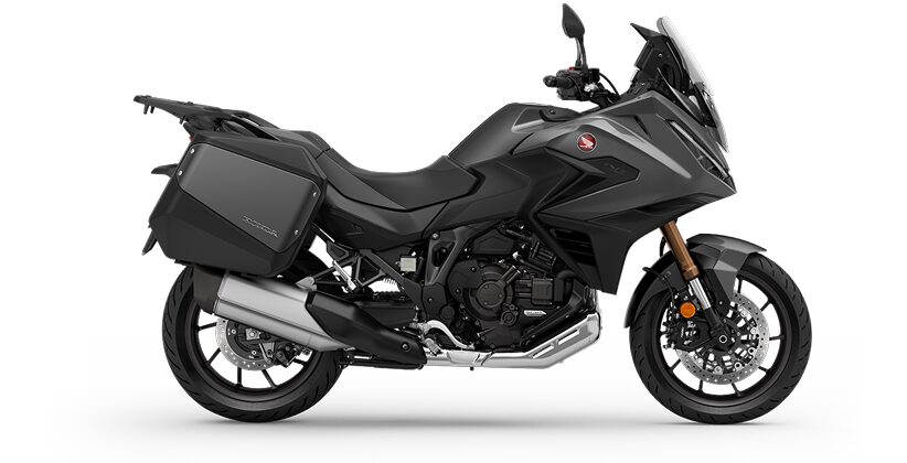 Honda NT1100 resmi ürün fotoğrafı