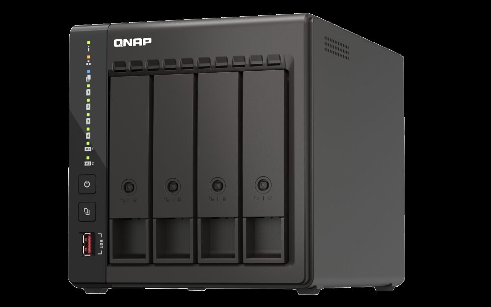 QNAP TS-453E 4 yuvalı NAS cihazı