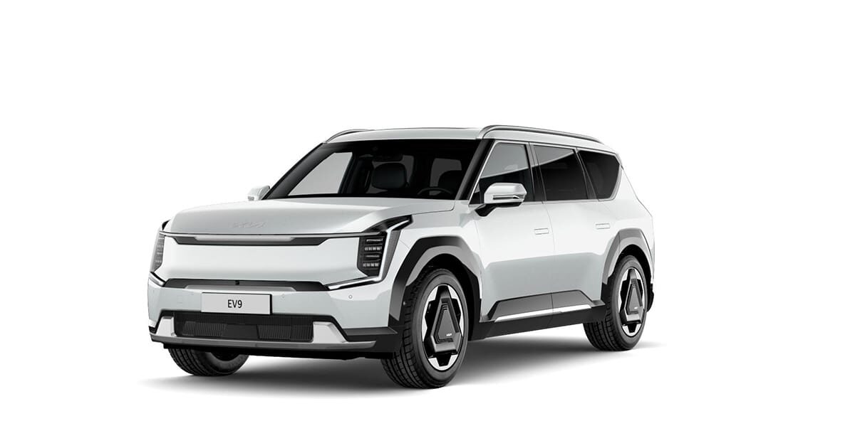 Beyaz renkli Kia EV9 elektrikli SUV'nin önden çapraz görünümü