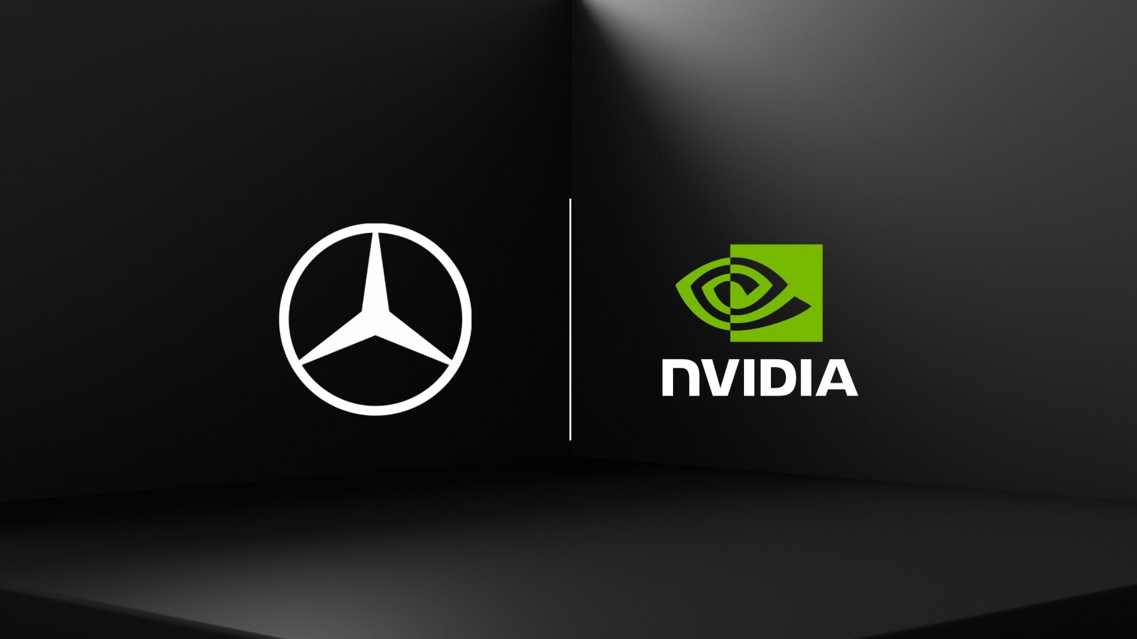 Logos von Mercedes-Benz und NVIDIA nebeneinander auf dunklem Hintergrund