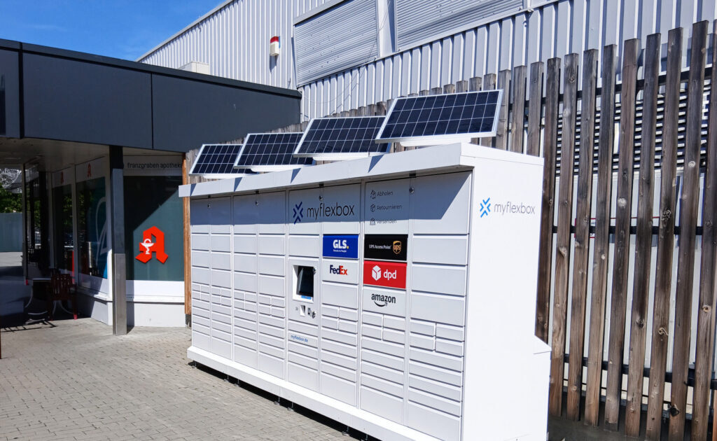 Myflexbox-Paketstation vor einer Kaufland-Filiale in Kassel
