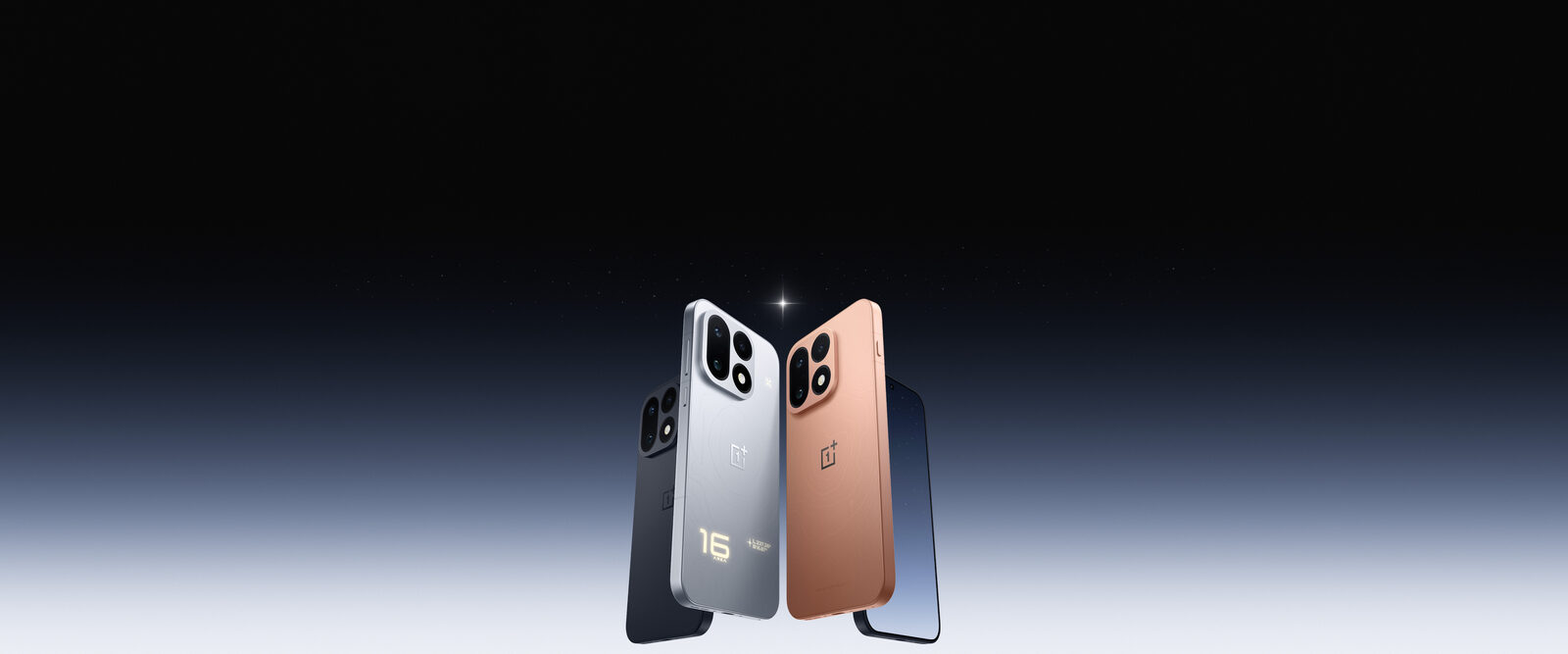 Gümüş ve turuncu OnePlus 16 arkadan, siyah model ve telefonun ön yüzü arka planda