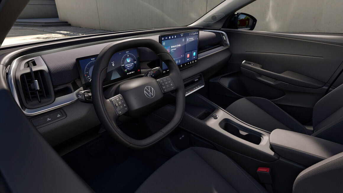 Cockpit des VW ID. Cross mit Digitalinstrument und großem Touchscreen